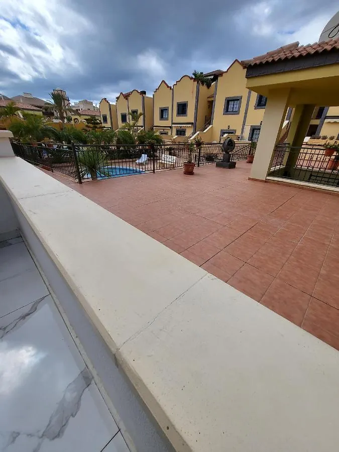Sea View Luxury Apartment - Playa Del Duque アデヘ
